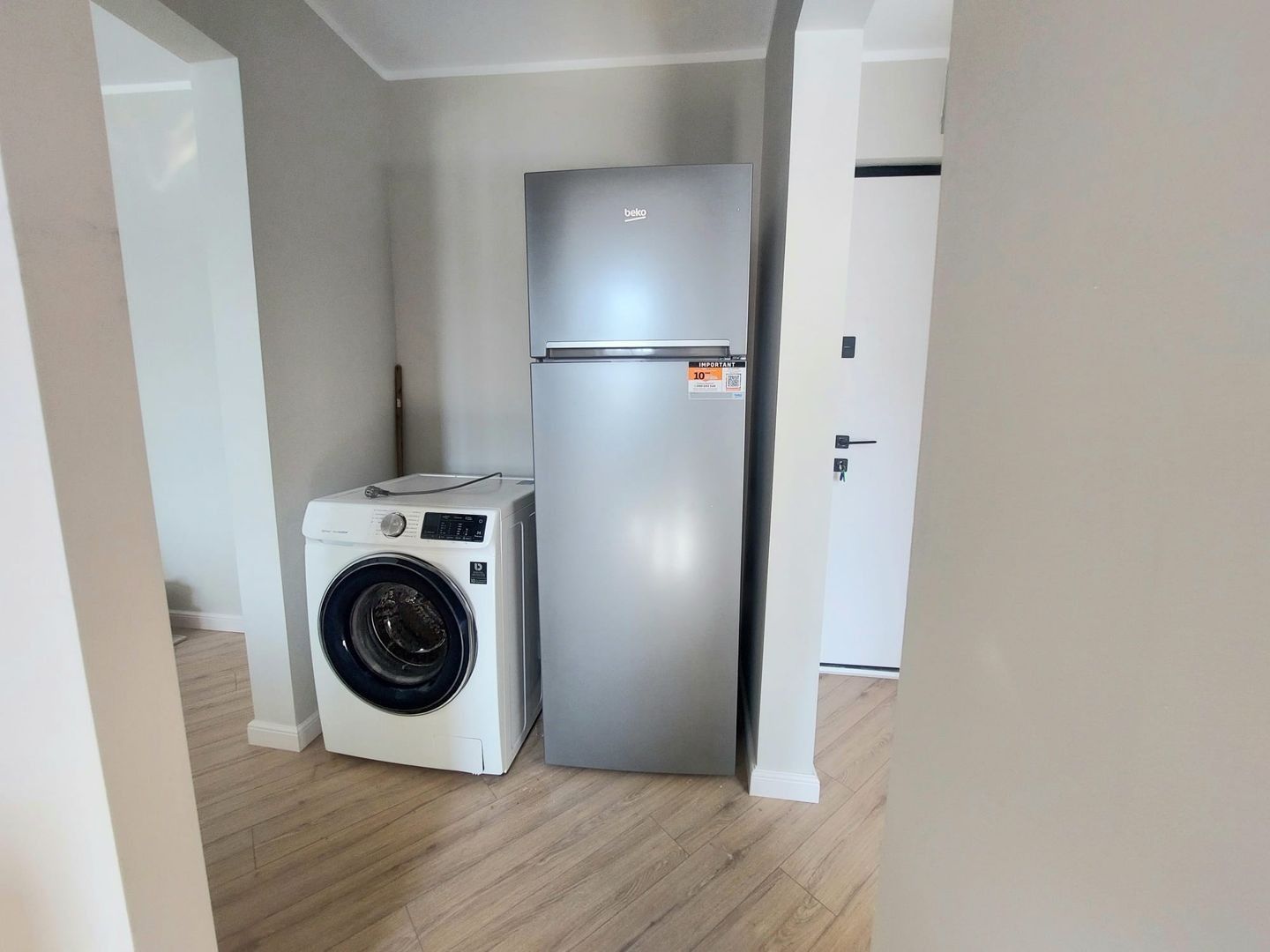 2 camere de închiriat, mobilat modern, totul nou, Metrou Râul Doamnei - Poză 9