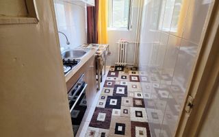 Apartament 3 camere, etaj 3, Malu Roșu – Str. Rîșnovenilor - Poză 13