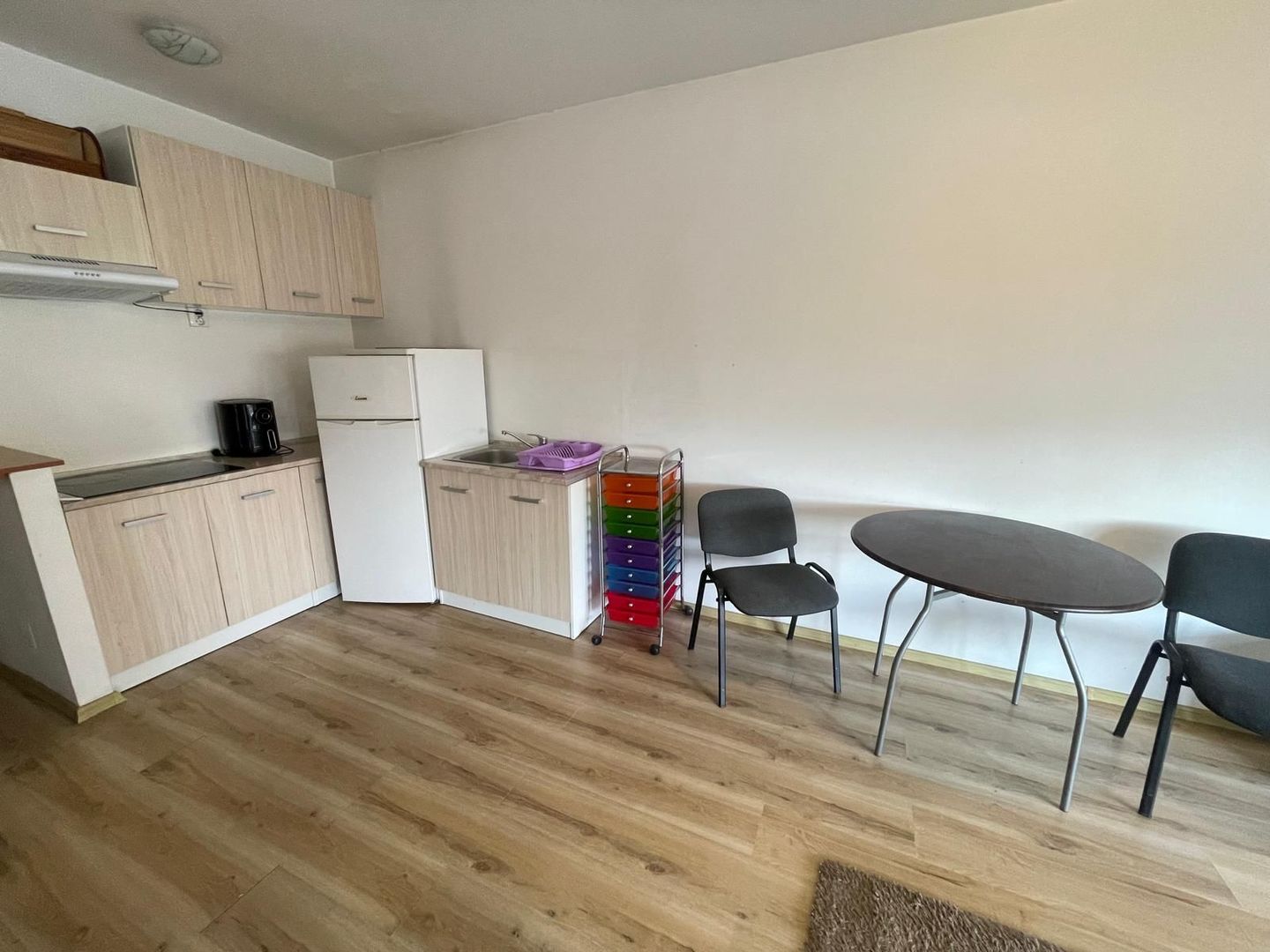 Garsonieră de închiriat | Etaj intermediar | Balcon | Bloc nou - Poză 3