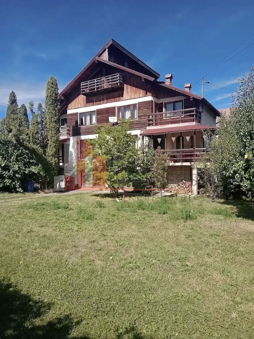 PROPIETAR URGENT Casa duplex BRAN arpox 300m utili, 1300mp teren - 2 case la pret de 1 apartament !! - Poză 3