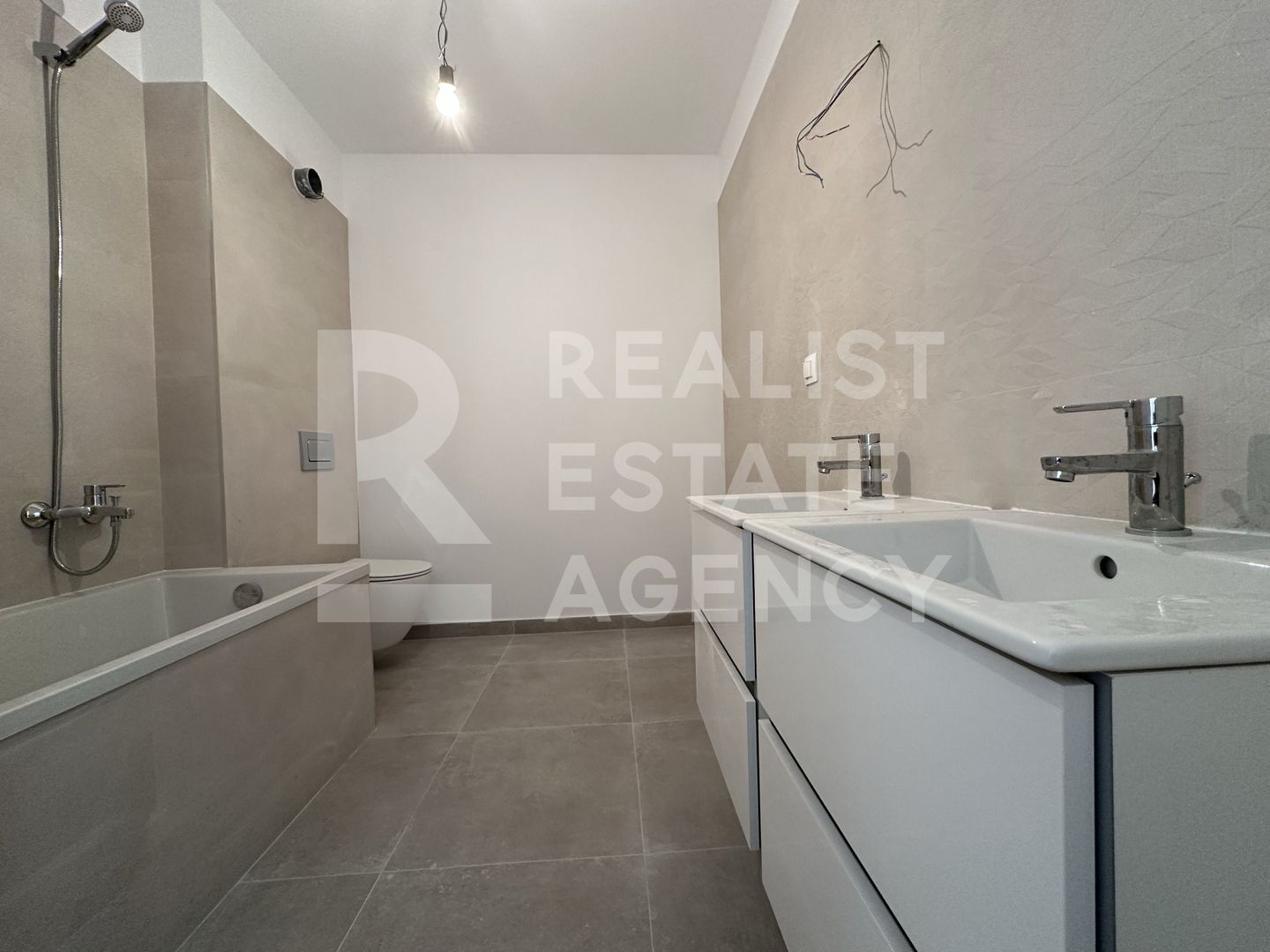 Apartament spațios cu 2 camere, vedere la lac, Sisești - Poză 6