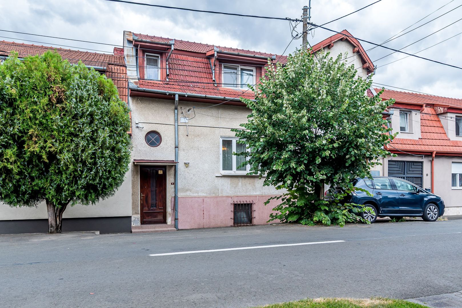 Casa Solida cu Mansarda in Zona Excelenta Parneava - Poză 1