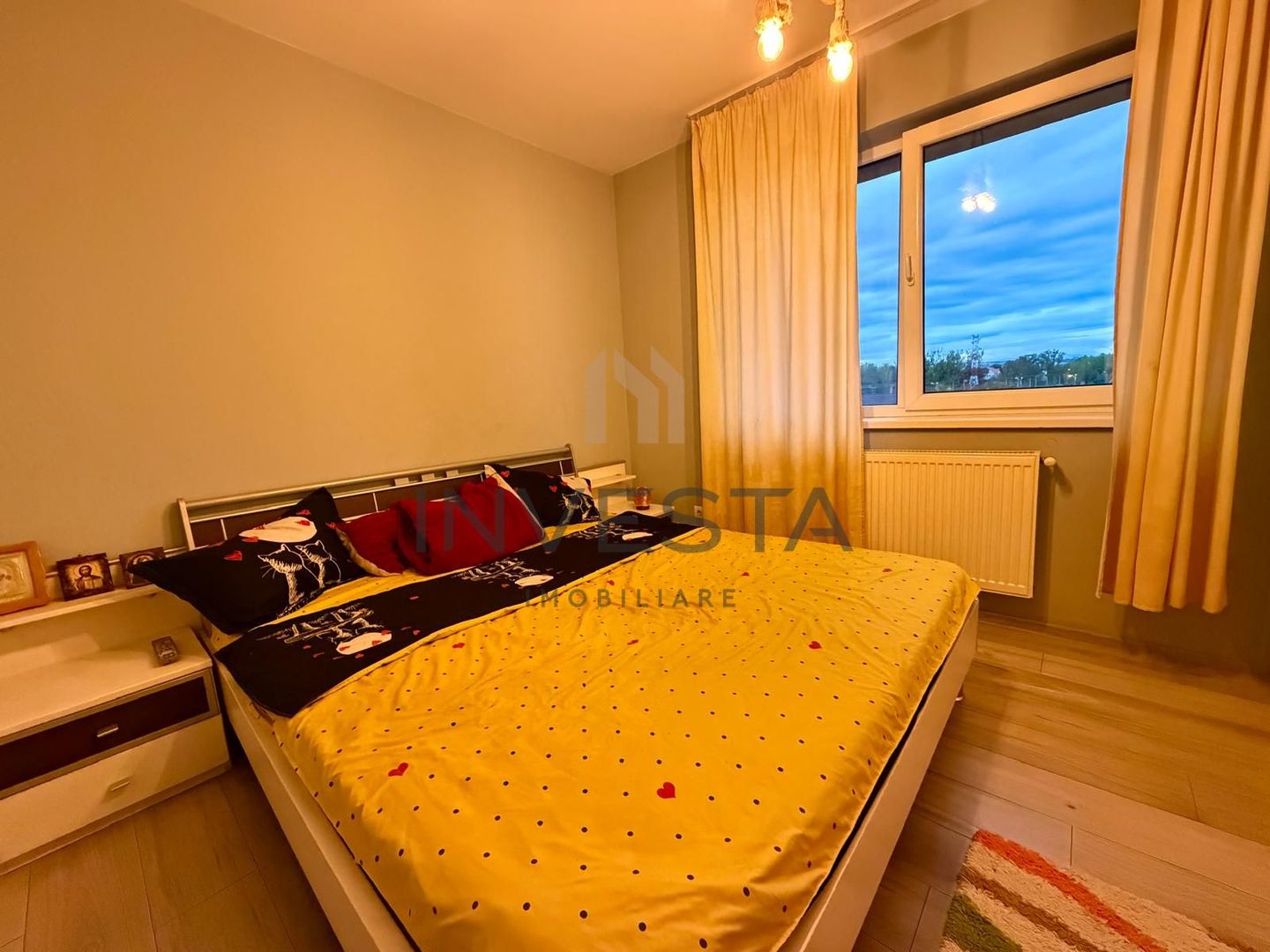 De vanzare apartament cu 2 camere pe strada Mos Ion Roata ! - Poză 2