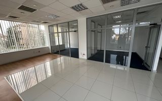 Spatiu de birouri la artera - Poză 10