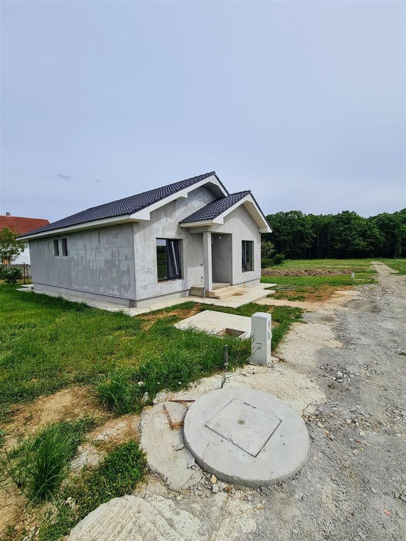 Casa de vanzare Alparea - Poză 1