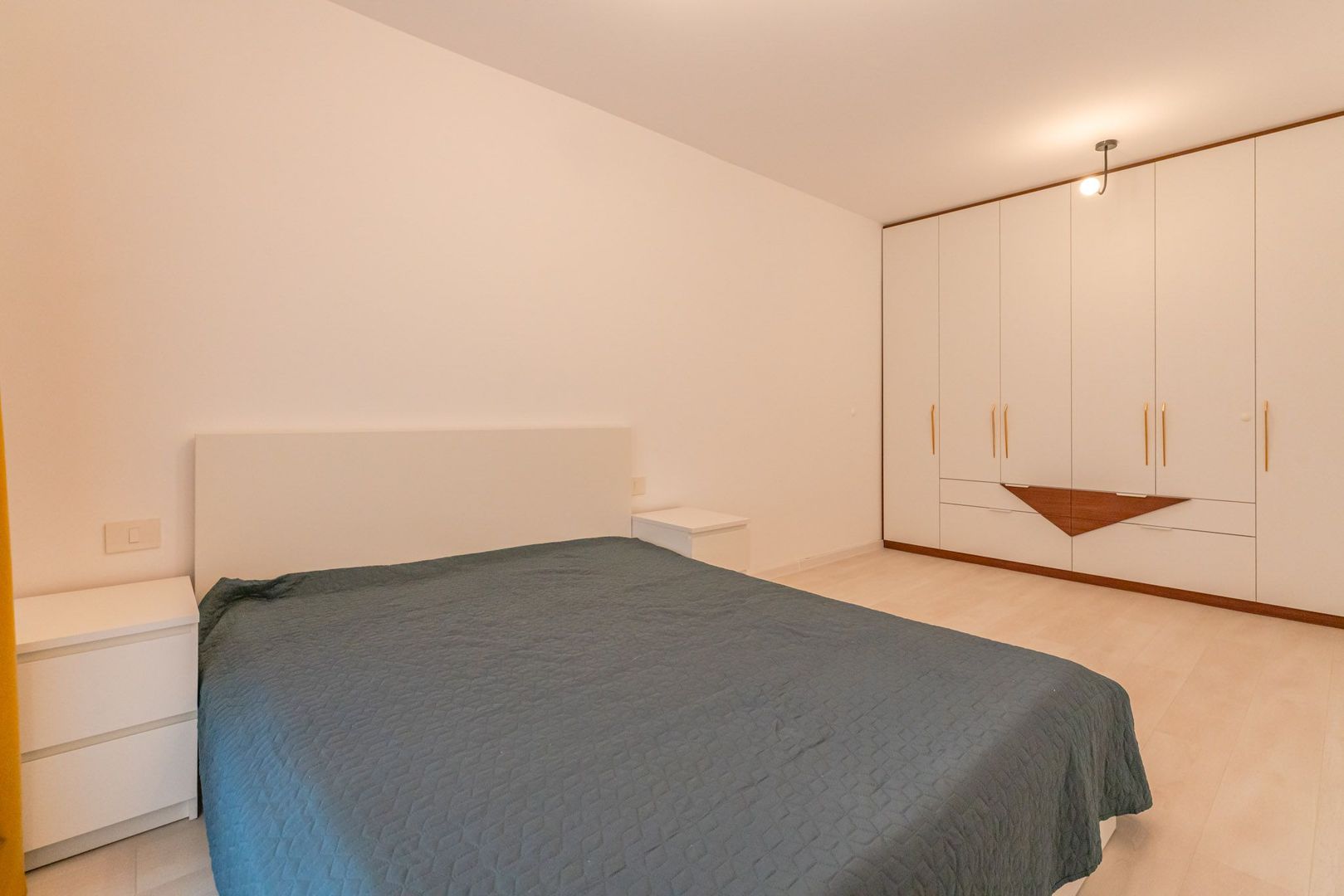 Apartament 2 camere de închiriat în Maurer Villas cu loc de parcare - Poză 11