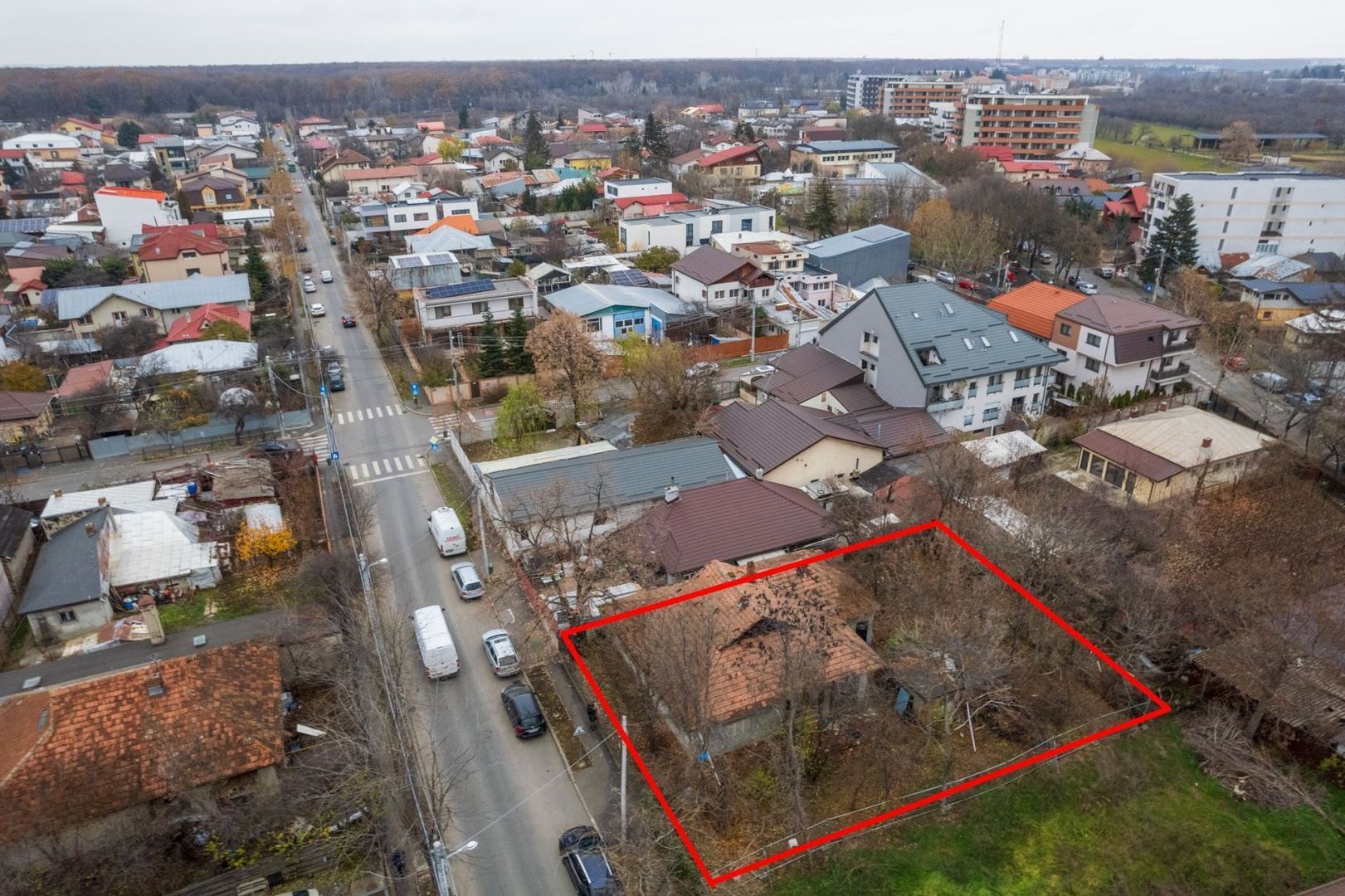 Casa demolabila cu teren 680mp deschidere 20.10ml Sisesti-Vatra Noua - Poză 1