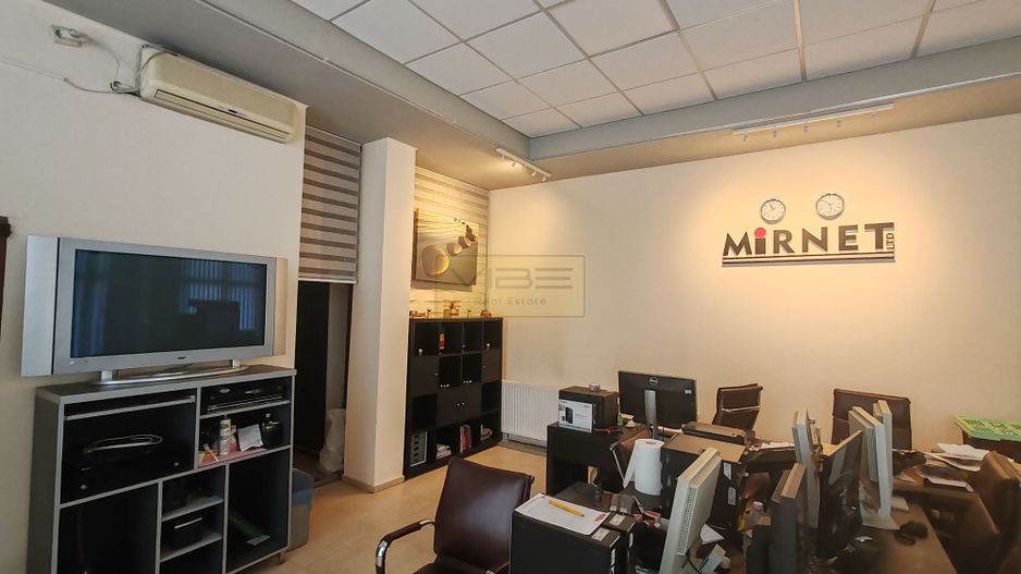 Spațiu comercial Parter - Amenajat! 1500 euro/mp !!!! - Poză 1