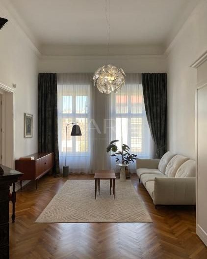 Apartament exclusivist în clădire istorică din centrul Clujului - Poză 2