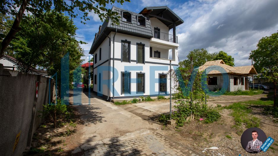 Casă de vânzare, centrală, pe str.  Oituz, Bacău - Poză 1