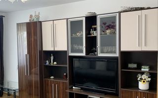 VÂNZARE APARTAMENT 2 CAMERE + MANSARDĂ - Poză 2