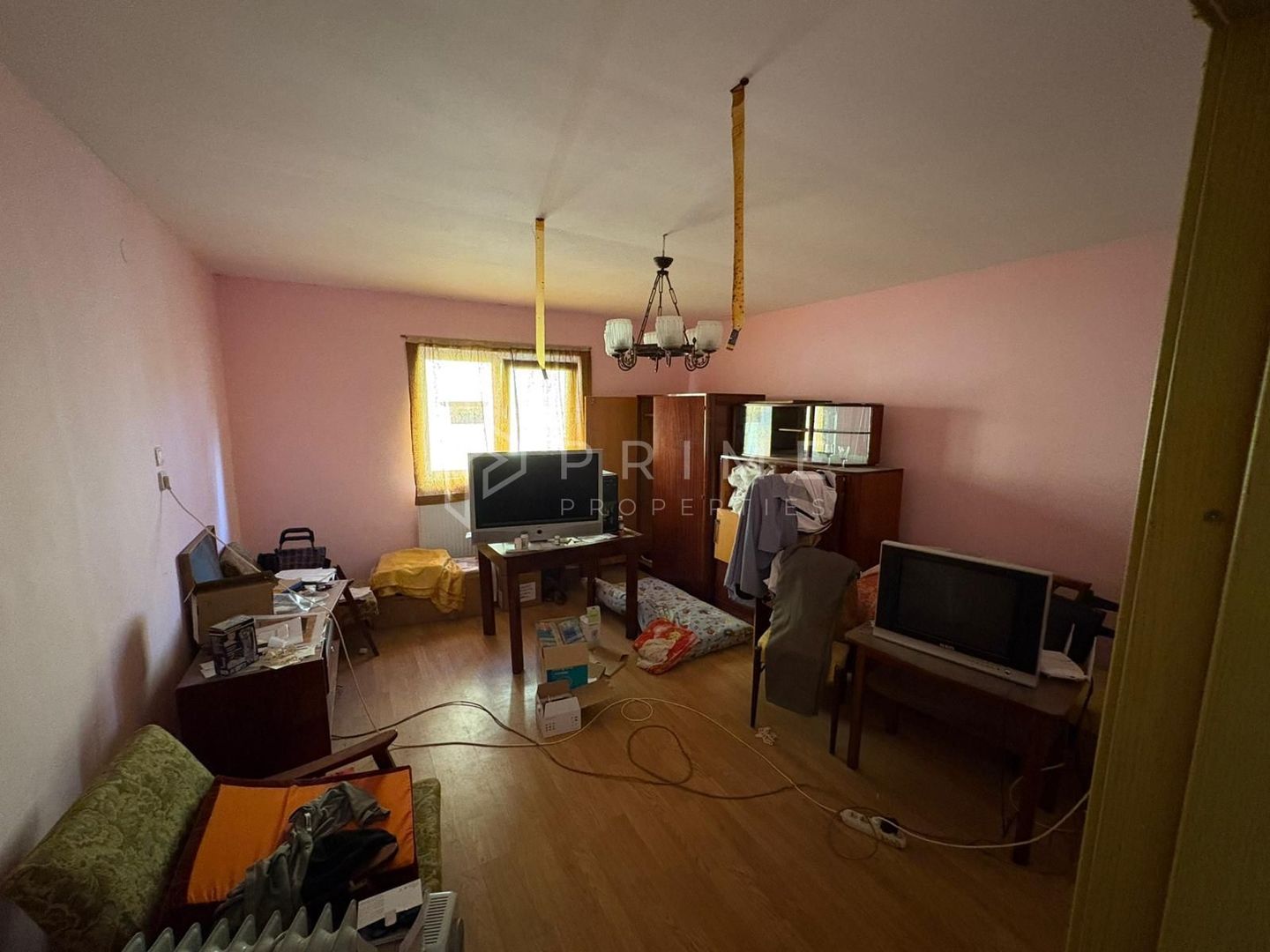 Casă familială pe un teren generos de 1.400 m² – Cristesti - Poză 7