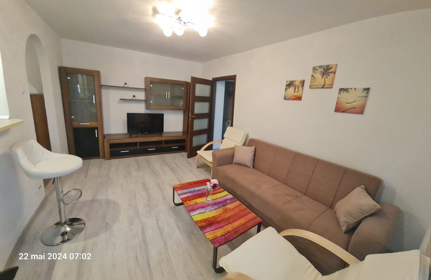 Metrou 1 Mai 2 cam sdc 7/9 renovat, mobilat, totul nou - Poză 1