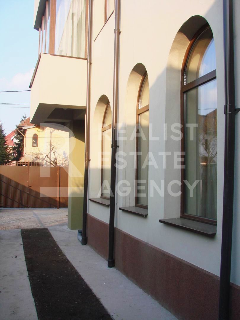 Chirie, casa cu 8 camere, Eroii Revoluției - Poză 8