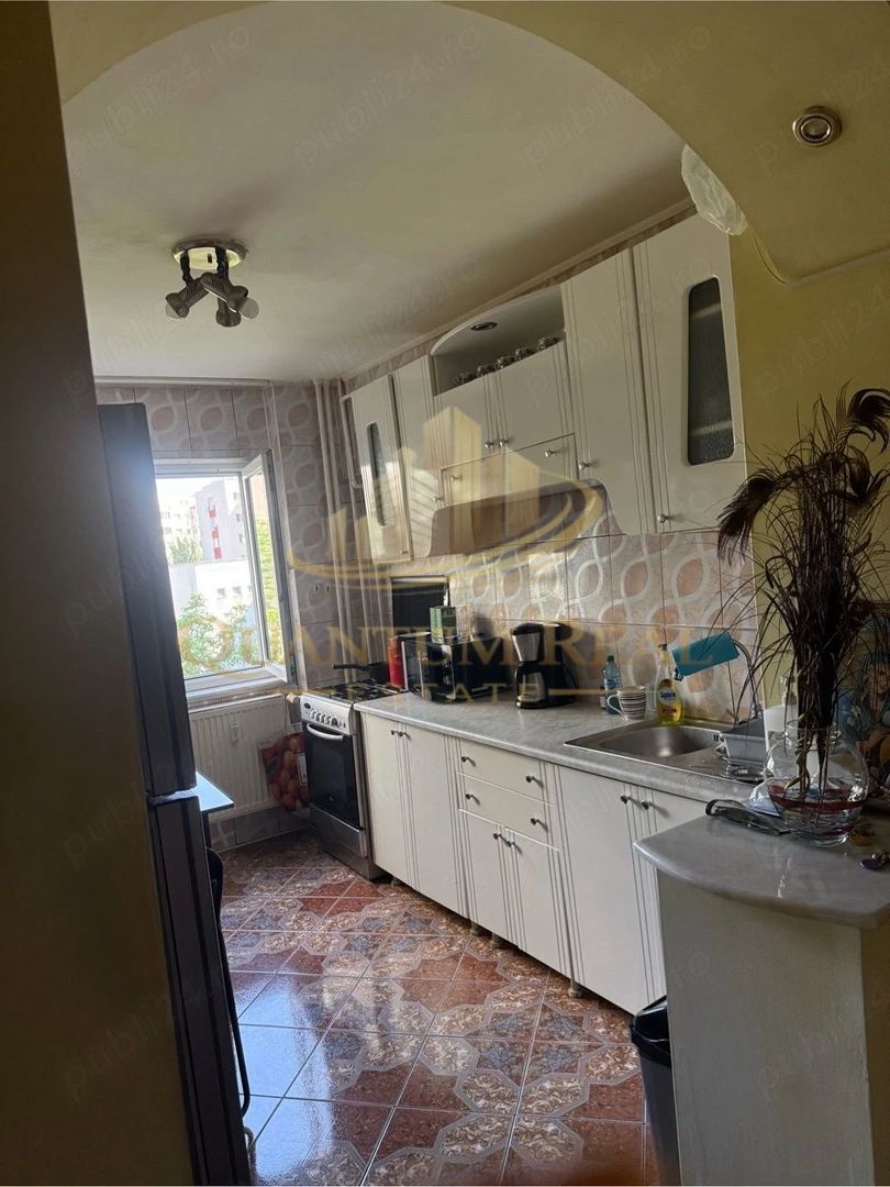 Apartament 3 camere-Obregia,Piata Straduintei,Bloc 1980 - Poză 4