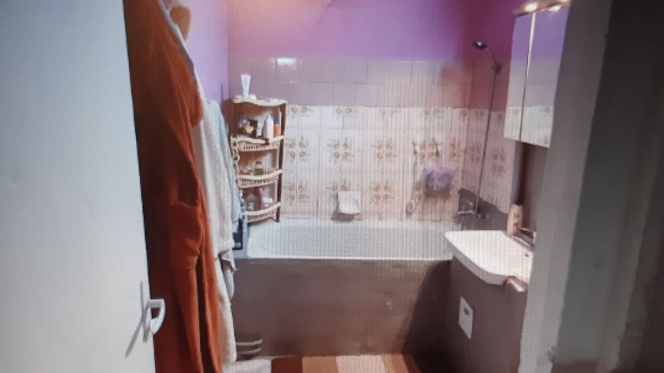 Ag EUROPA vinde apt. cu 3 camere la etajul 4 in Micro 16. - Poză 8