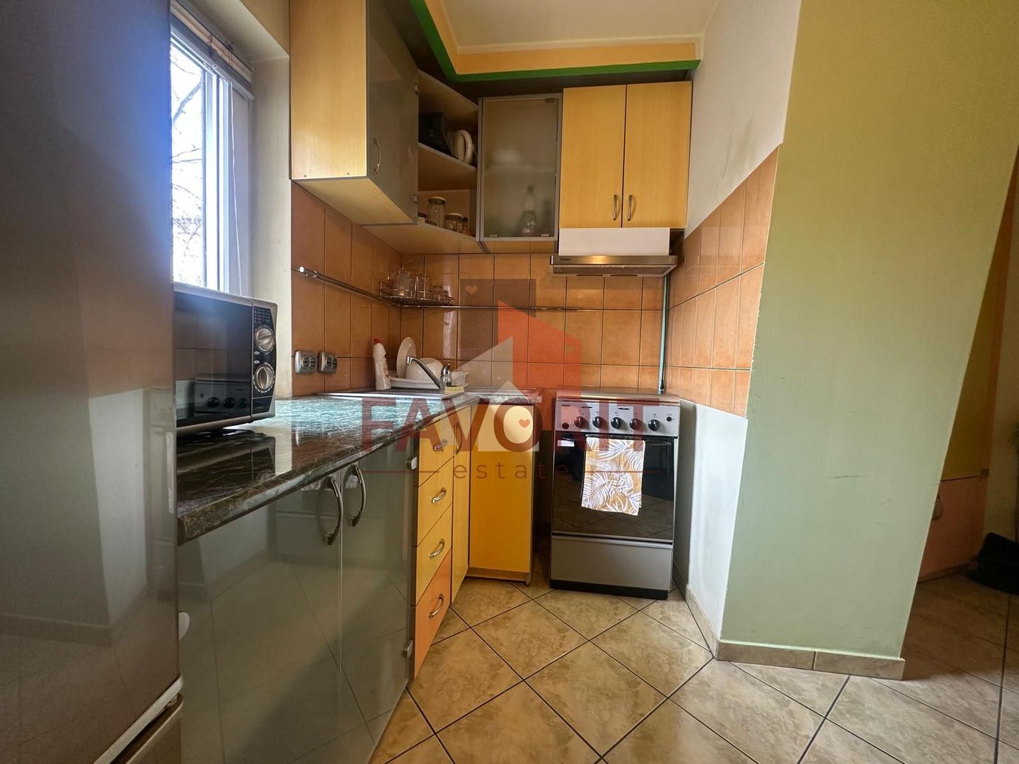 3 camere | etaj 2 | mobilat si utilat | 2 bai | 2 balcoane | zona excelenta | - Poză 5