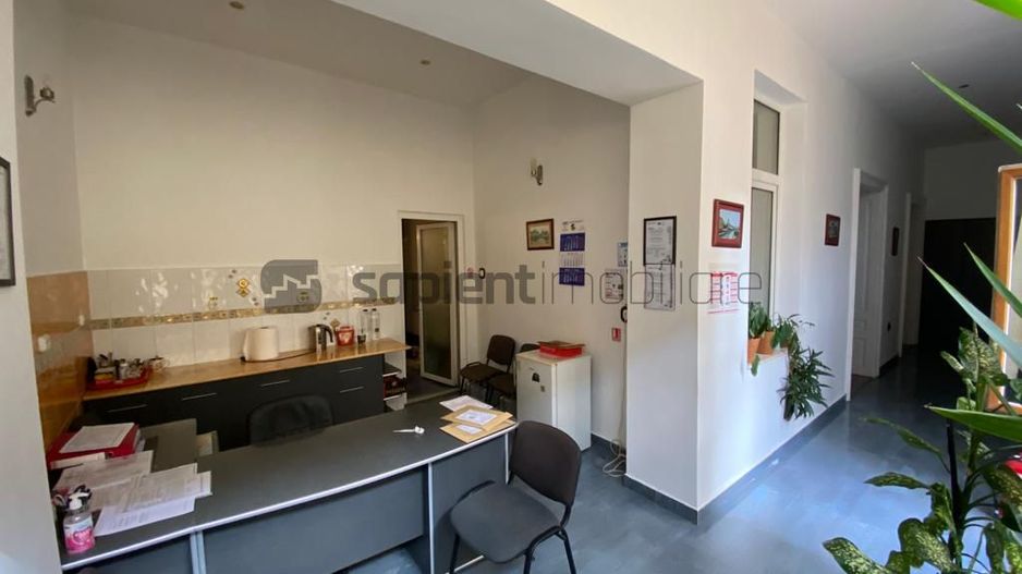 Sapient | Casa situata in zona ultracentrala, strada Dunarea - Poză 9