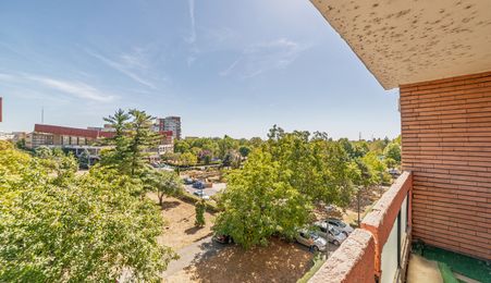 Apartament 3 camere tip Samantha, zona Polivalentă