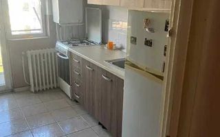 Vand apartament Micro 17 - Poză 2