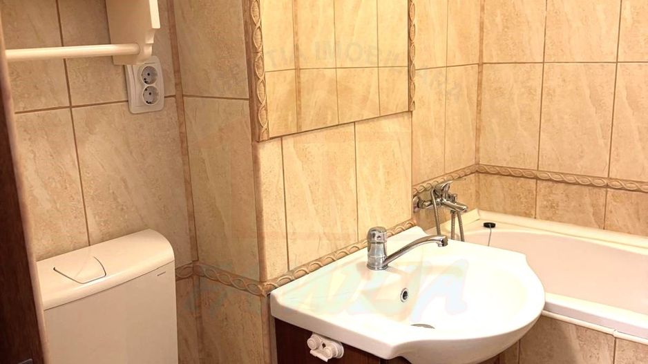 70.000 Euro 3 camere, liber, decomandat, zona Gradina Publica - Poză 11