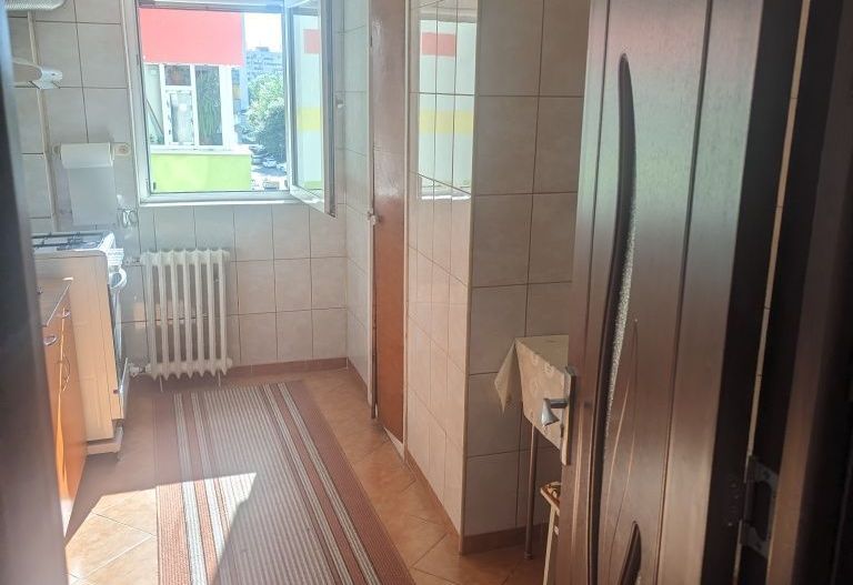 Apartament 4 camere decomandat, 2 băi, etaj 3, Șos. Alexandriei - Poză 4