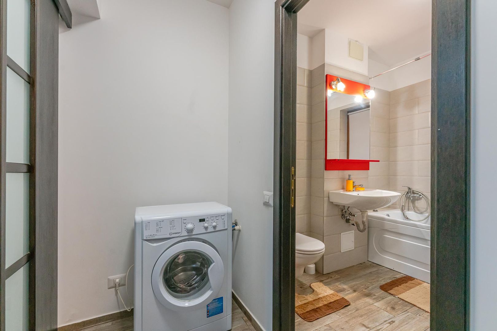 Apartament mobilat si cu loc de parcare - Poză 13