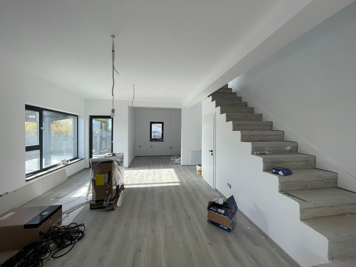 Duplex modern despartit prin baie - Mosnita Noua - Poză 2