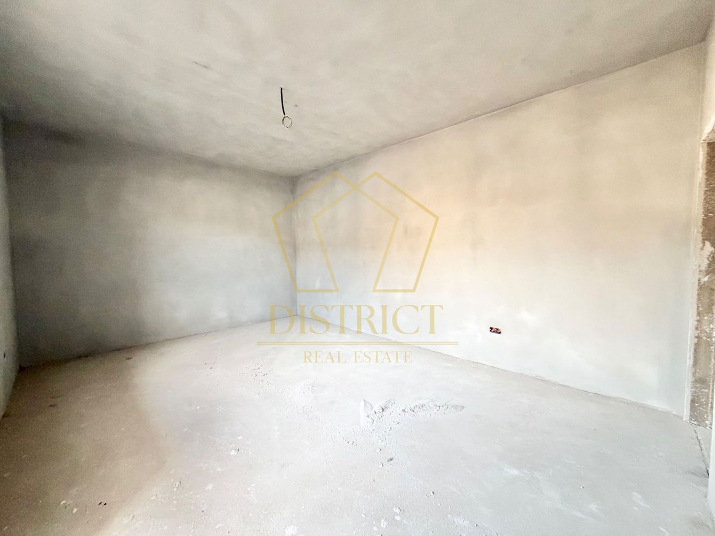 Apartament cu 2 camere si dressing decomandat la etajul 2in Giroc langa Hotel IQ - Poză 3