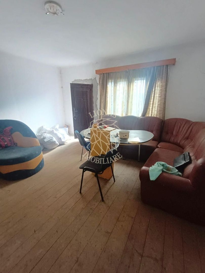 Apartament 5 camere cu teren 266 mp, nivel parter - zona Eroilor - Poză 2