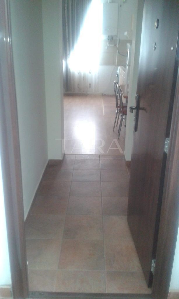 Apartament cu 1 cameră, 41 mp, parcare și centrală proprie. - Poză 5