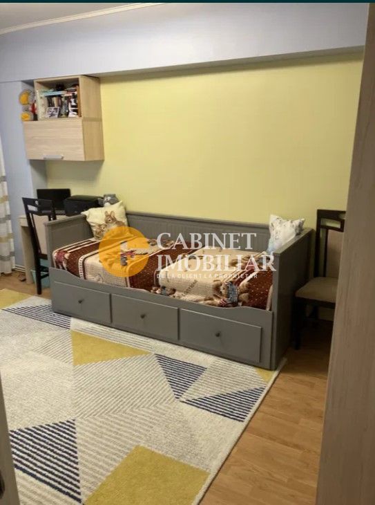 Apartament 4 camere Decomandat - Etaj Intermediar - Zona Nicolina - Poză 5