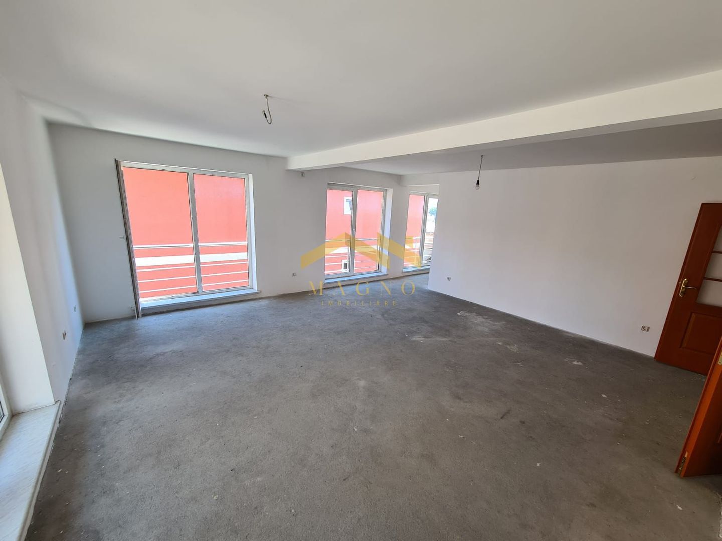 Cladire in orasul Kladovo / Serbia - Poză 10