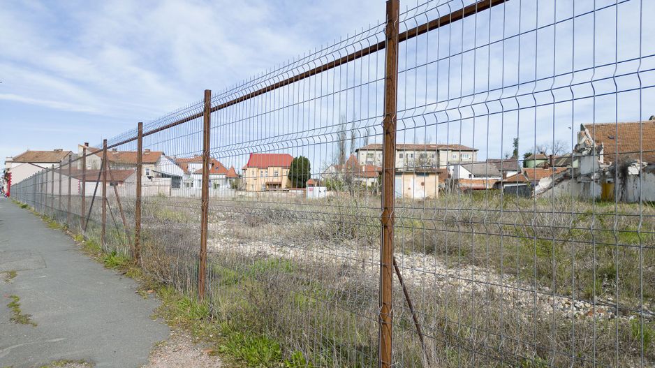 Teren intravilan de 5801 mp pe Andrei Șaguna, Arad - Poză 5