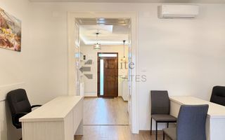 Birou ultracentral pe Republicii Pietonala in Oradea - Poză 11