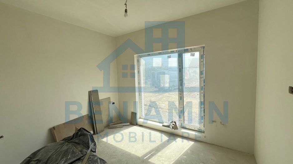 Casa-5 camere-P+1+P-147mp utili-600mp teren-Utilitati-Sanpetru - Poză 10