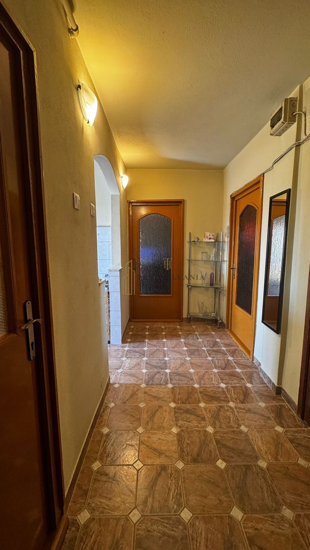 Apartament 3 camere, decomandat - Poză 7