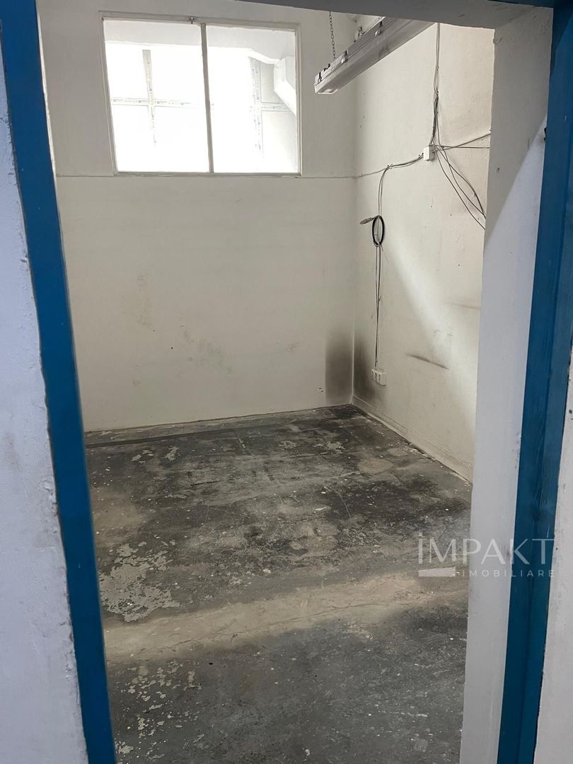 Hala de 250 mp la inchiriat open-space zona Piata 1 Mai - Poză 13