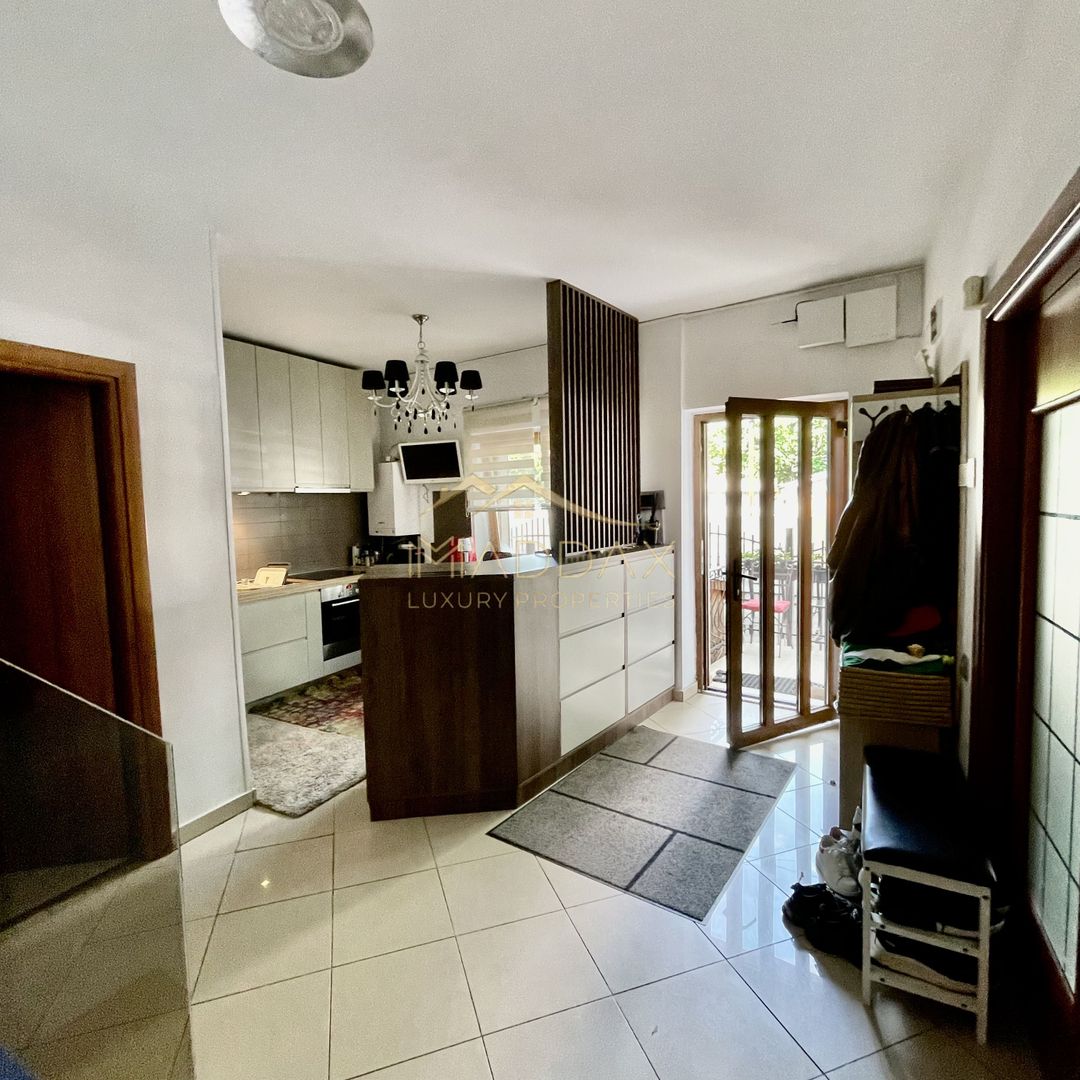 Vila cu 5 camere //2 parking// Zona Domenii - Poză 10