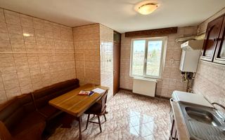 2 decomandate - etaj 3 - 55mp - 1979 - centrala - Galaxiei - Astra - Poză 4