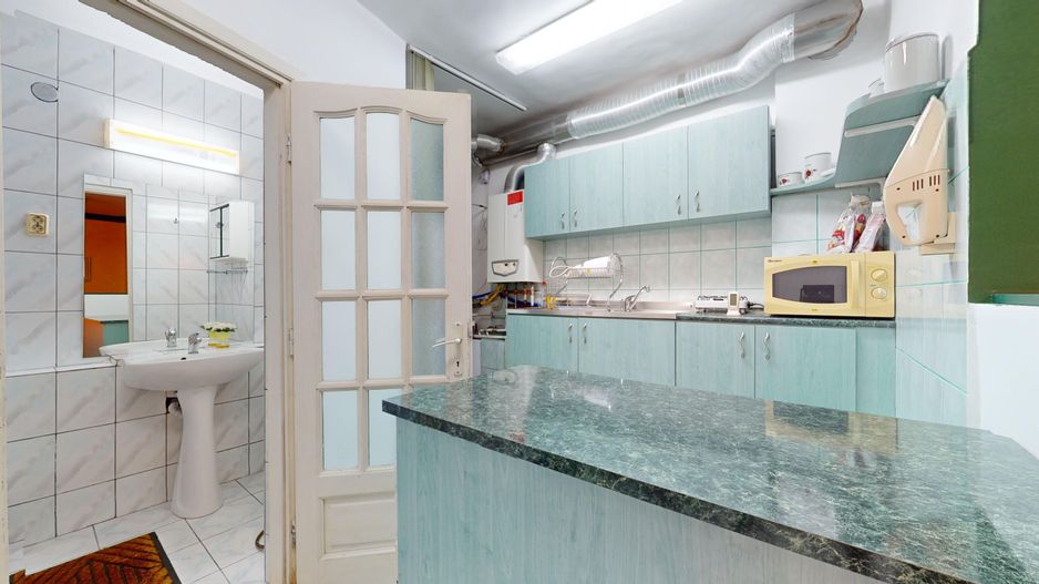 Vila cu suprafata de 360mp si teren 700mp-Racadau - Poză 22