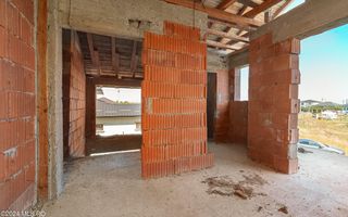 CREVEDIA, DUPLEX 264 MP, LOT 724 MP, LA ROSU! - Poză 9