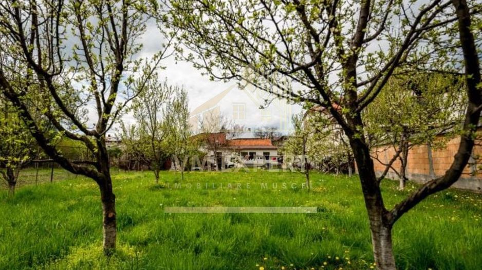 VILA 9 CAMERE, TEREN 1482 MP,  ZONA CENTRALA CAMPULUNG, PRET 190000 E - Poză 6