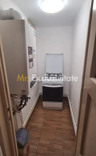 Vânzare apartament 2 camere Central Târgu Jiu etaj 2 - Poză 12