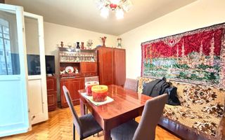 Apartament cu 3 camere pe Aleea Padin ! - Poză 8