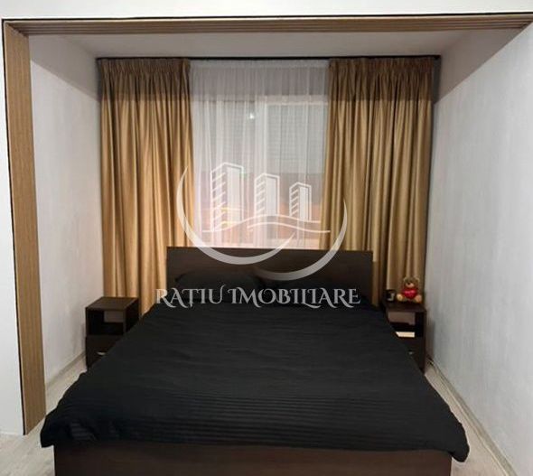 Apartament 4 camere | etajul intermediar | zona Rogerius | Oradea - Poză 3