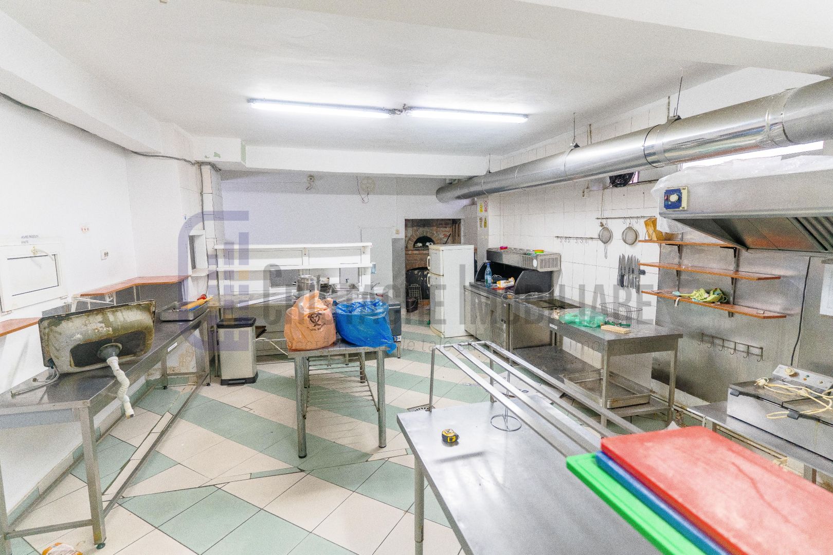 🏢 SPAȚIU COMERCIAL DEMISOL | ȘOSEAUA INDUSTRIILOR | 140 MP | METROU REPUBLICA - Poză 5