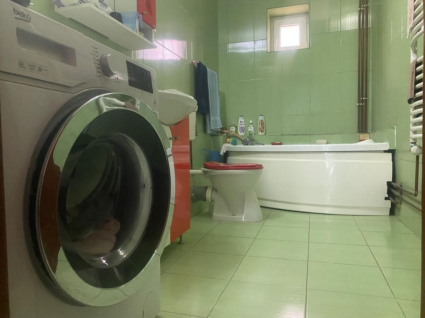 Oportunitate:clinica, birouri etc! Vanzare casa cu 4 camere-Targoviste - Poză 10