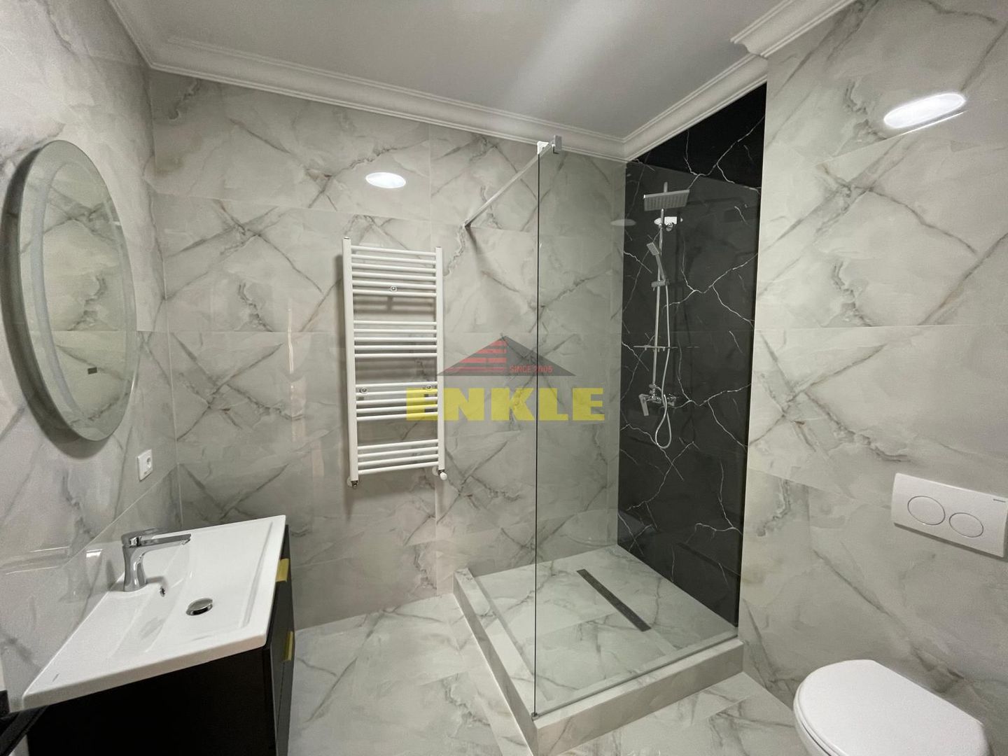 De închiriat: 2 spații comerciale moderne, 80 mp fiecare. - Poză 7