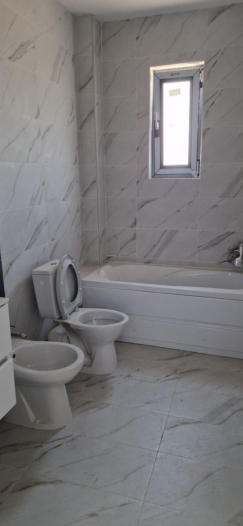 Apartament 2 Camere, etaj 1-Bloc nou-Falticeni - Poză 4